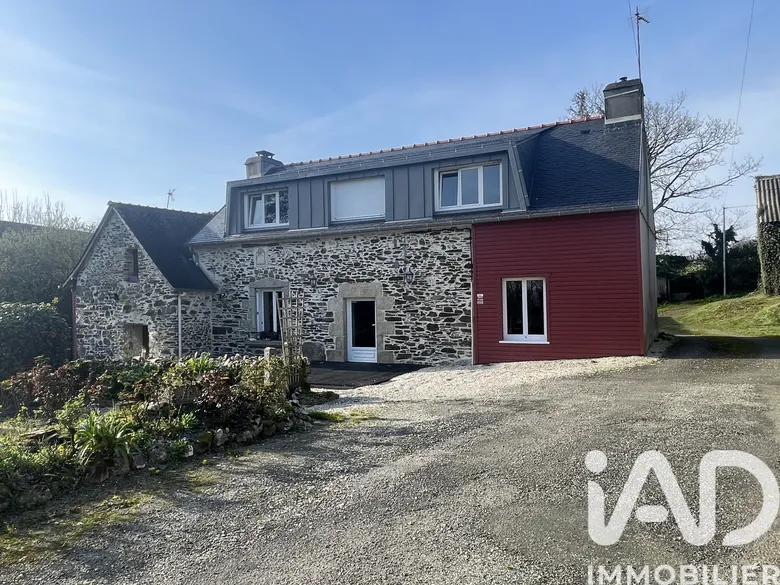 Maison 7 pièces 145 m² · à Pleyben · 145 m² · 215 000 €