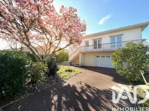 House in Salles (33770)