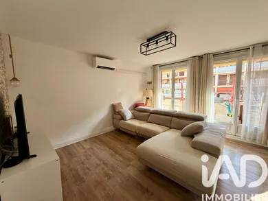 Apartment in Aubagne (13400)