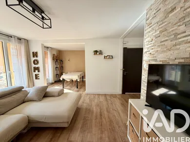 Apartment in Aubagne (13400)