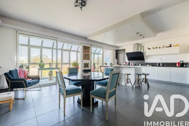 Apartment in La Rochelle (17000)