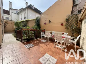 Apartment in Bois-Colombes (92270)