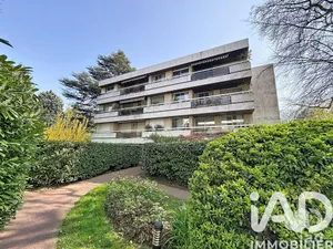 Apartment in Vaucresson (92420)