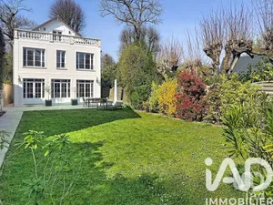 House in Vaucresson (92420)