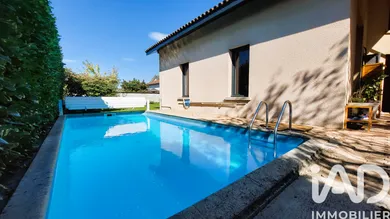 Architectural house in Château-Gaillard (01500)