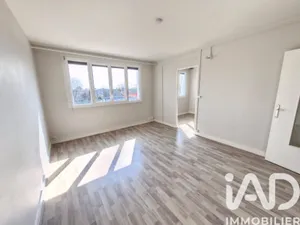 Apartment in Saint-Jean-de-Braye (45800)