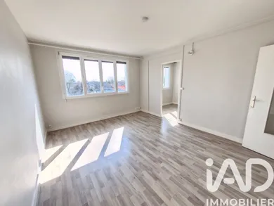 Apartment in Saint-Jean-de-Braye (45800)