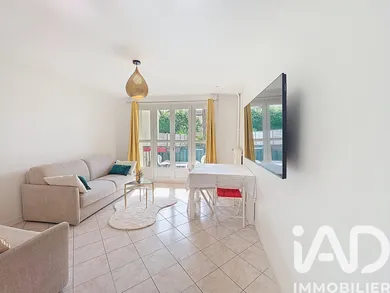 Apartment in Les Pavillons-sous-Bois (93320)