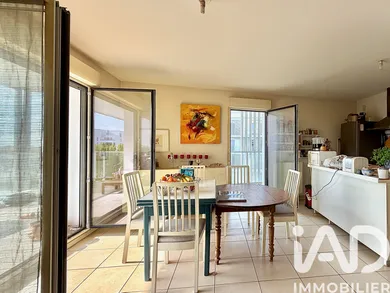 Appartement à Bordeaux (33300)