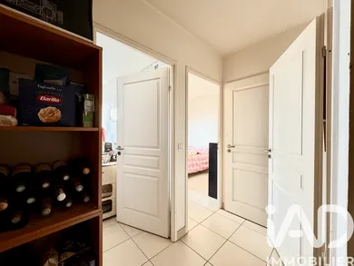 Apartment in Bordeaux (33300)