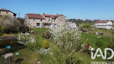 Traditional house in Lunan (46100)