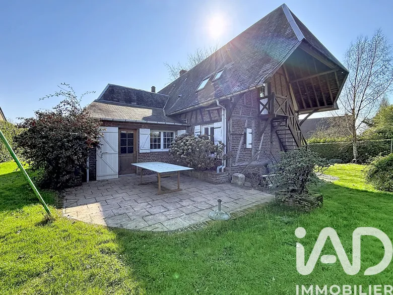 Maison 7 pièces 215 m² · à Servaville-Salmonville · 215 m² · 340 000 €