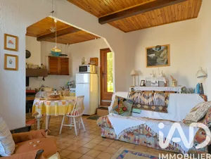 Village house in Alignan-du-Vent (34290)