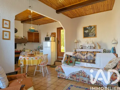 Village house in Alignan-du-Vent (34290)