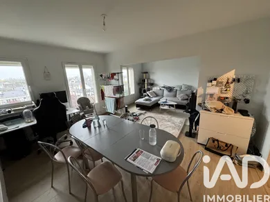 Apartment in Fleury-les-Aubrais (45400)