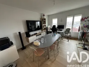 Apartment in Fleury-les-Aubrais (45400)