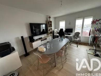 Apartment in Fleury-les-Aubrais (45400)
