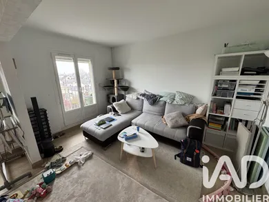 Apartment in Fleury-les-Aubrais (45400)