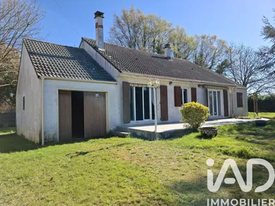 Detached house in Bœurs-en-Othe (89770)
