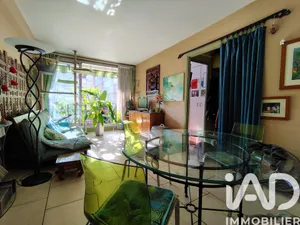 Apartment in Paris (75013)