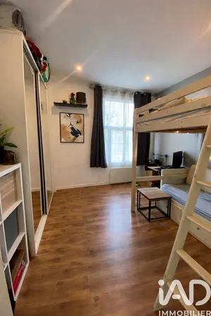 Apartment in Cachan (94230)