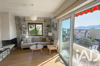 Apartment in Cannes (06150)