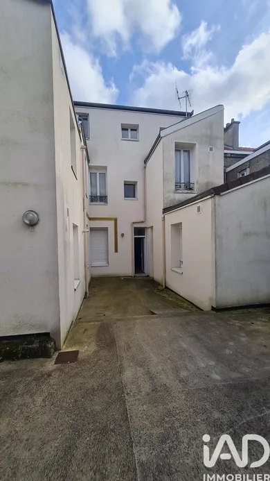 Immeuble à Reims (51100)