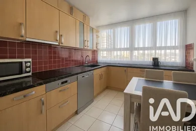 Apartment in Saint-Michel-sur-Orge (91240)