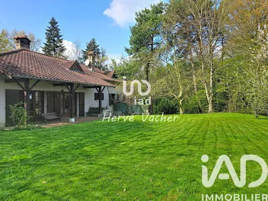 Maison traditionnelle à Saint-Étienne-du-Bois (01370)