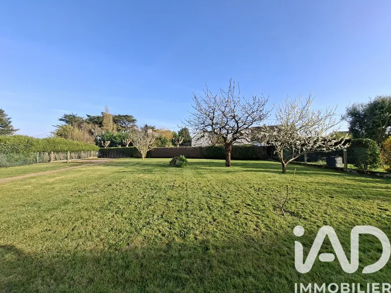 Terrain à bâtir à Damgan (56750) · 214 500 €