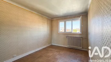 Apartment in Fontenay-sous-Bois (94120)