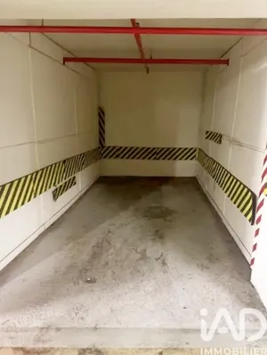 Garage à Paris (75009)