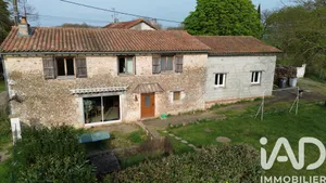 Maison de campagne à La Ferrière-Airoux (86160)