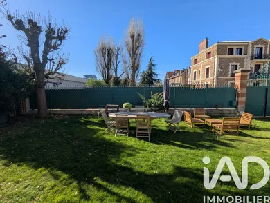 Pavillon à Versailles (78000)