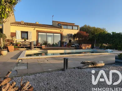 House in Bages (11100)