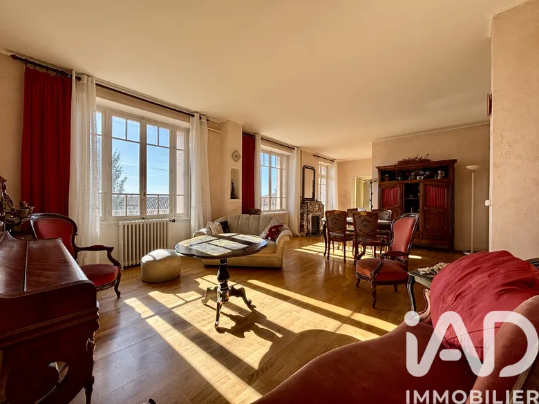 Appartement 5 pièces 126 m² · à Aubenas · 126 m² · 170 000 €