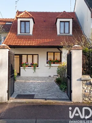 Maison de ville à Noisy-le-Grand (93160)