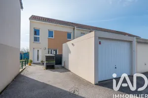 Maison à Ay-sur-Moselle (57300)
