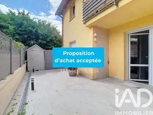 Apartment in Vaux-le-Pénil (77000)