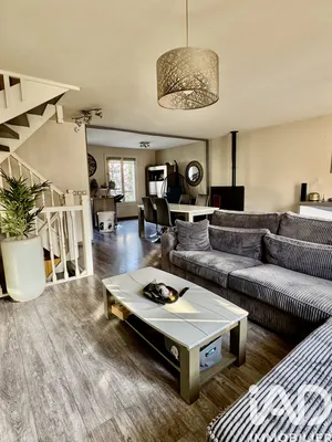 Maison à Sainte-Geneviève-des-Bois (91700)