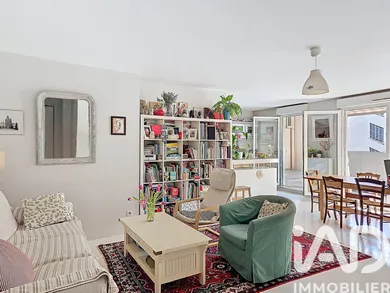 Apartment in Villeurbanne (69100)