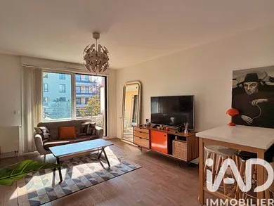 Apartment in Montmorency (95160)