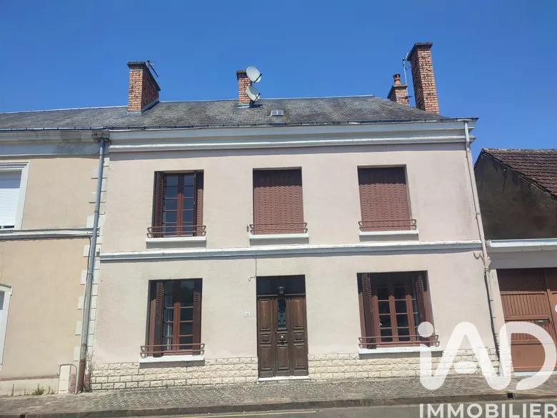 Maison 6 pièces 160 m² · à Aubigné-Racan · 160 m² · 159 000 €