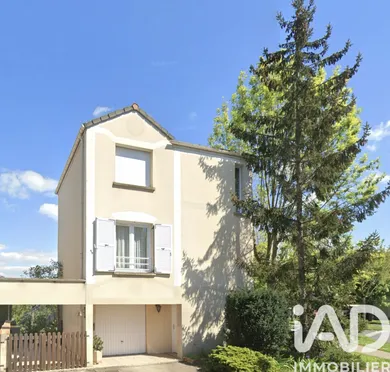 Maison de ville à Saint-Pierre-du-Perray (91280)