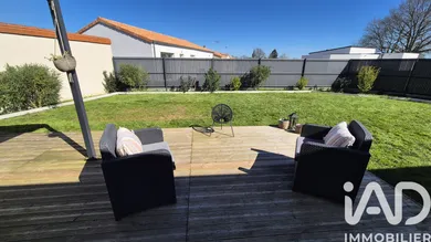 Pavillon à Chanteloup-les-Bois (49340)