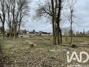Building plot in Les Ormes-sur-Voulzie (77134)
