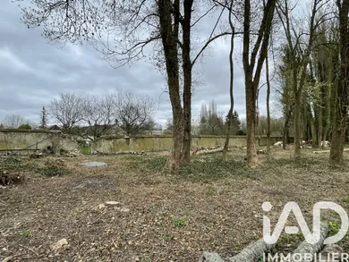 Terrain à bâtir à Les Ormes-sur-Voulzie (77134)