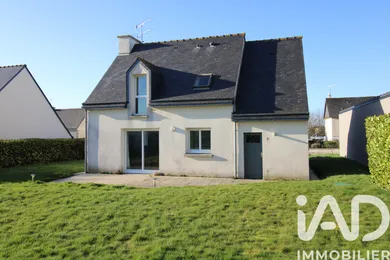 House in Andel (22400)