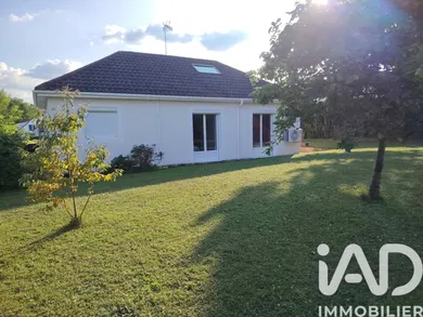 House in Lésigny (77150)
