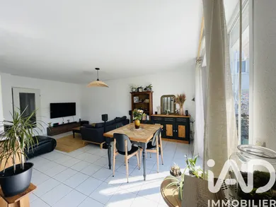 Apartment in Saint-Pierre-des-Corps (37700)